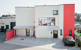 Nava Motel Self Check-In